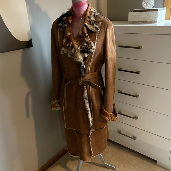 Genuine Shearling Coat - Picture 2 of 11